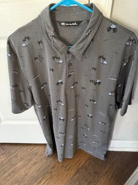 Travis Mathew Gray Short-Sleeve Polo with Palm & Island Print